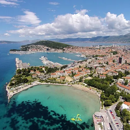 With Parking Space - 24898 * スプリト